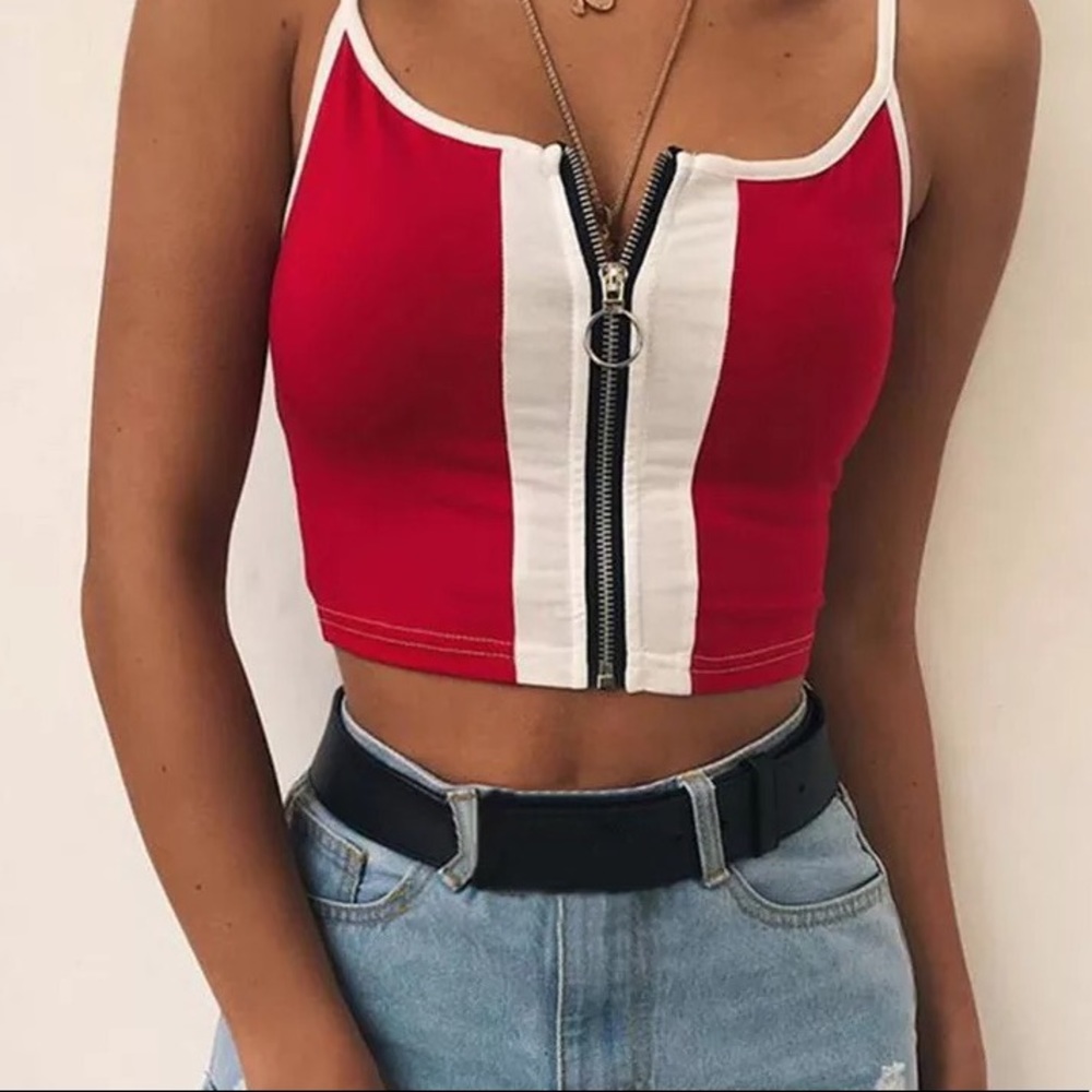 Red and white 90s style zip crop tank 🍓